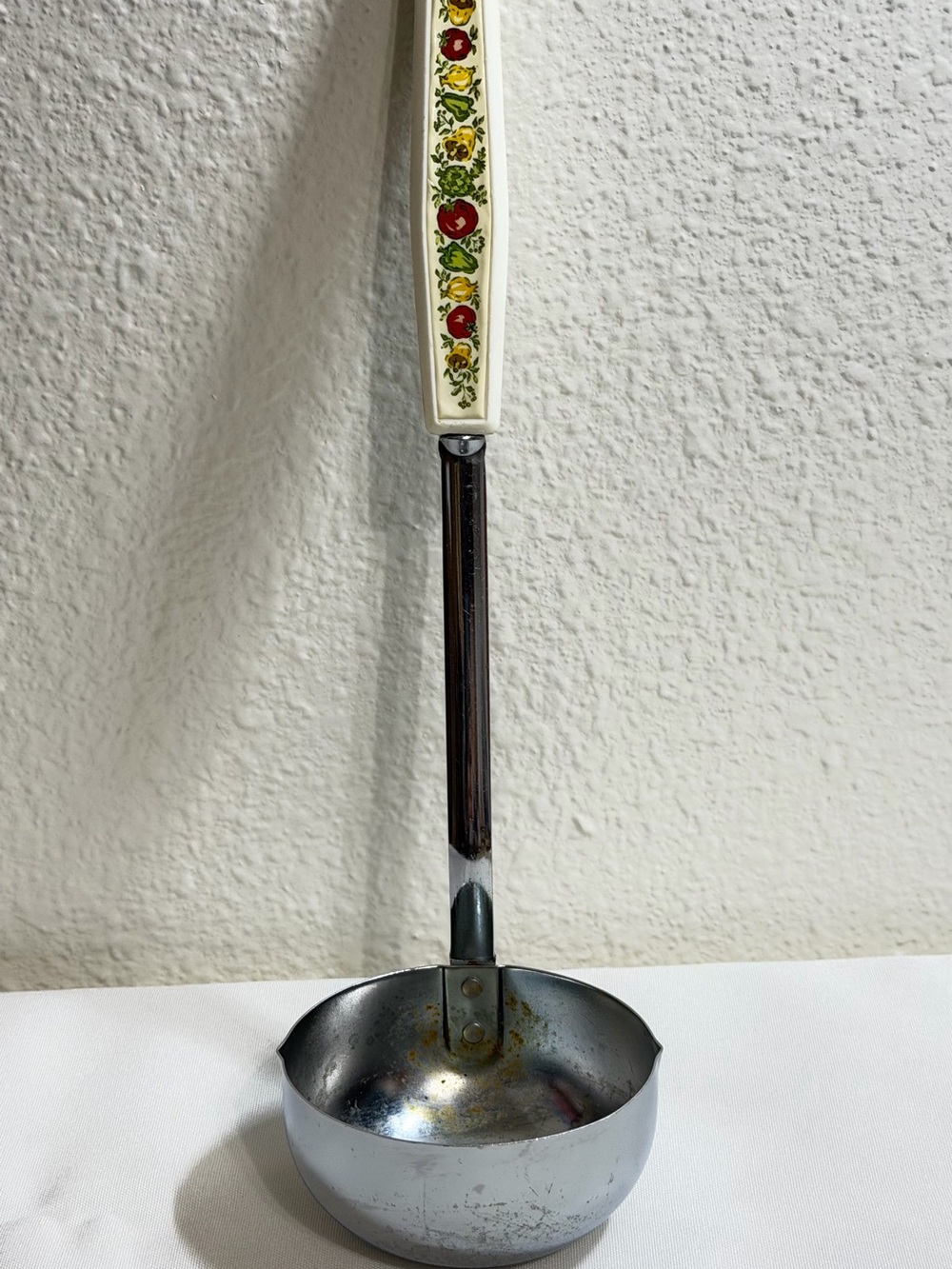 Vintage Corning Spice of Life Kitchen Vegetable Pattern Utenils Soup Ladle 11"